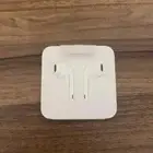 فيش  سماعات حقت آبل الأصلية