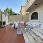 للحفلات والمناسبات قهوجينن وصبابين كراسي بنوعها اطولات بأنوا