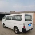 سلام عليكم أعرض لكم باص نيسان 2010 البدي مرشوش كامل السياره