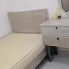 كنب مستعمل و غرفتين بملحقاتها للبيع العاجل