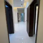 شقه راقيه للايجارفى الشفاء 3 غرف وصاله مدخلين السعر 25 الف