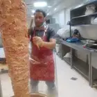 معلم شاورما مصري كرت بلديه موجود اقامه موجود خبره طويله 15 س