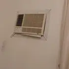 اثاث كنب جلسات ارضيه نضيفه مكيفات طاولات اكسسورات