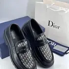 شوز ديور