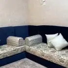 مجلس كنب بحالة جيدة وبسعر مغري للبيع