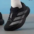 شوزات اديزيرو ايفو