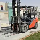 رافعة شوكيه ثلاثه طن للايجار الشهري اليومي المشاوير