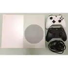 X box 1s 1TB storage with HHD with 2 orignal controler