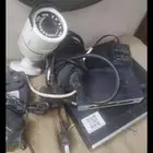 كمرا عدد 1 مع رسيفر 8 خط سعة 512 مع مقوي