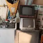 أدوات للبيع