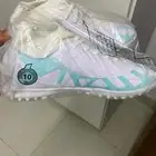 بوت رياضي جديده م فتحتها مقاسها 42