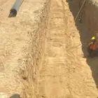 بوكلينات مقاولات و للايجار اليومي والشهري