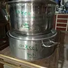 أدوات للبيع