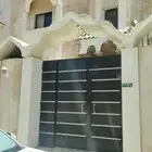 عمارة ثلاثة أدوار في موقع مميز جدا