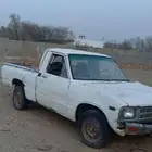 هايلوكس الموديل 1982 مجهوله