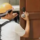 فتح جميع أبواب المنازل والمكاتب المقفله