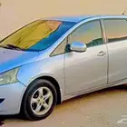 ميتسوبيشي جرانديز 2010