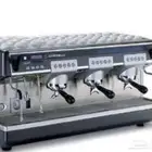 نوفا سيمونيلي  موجة أوريليا  آلات القهوه الإسبريسو نظيفه.