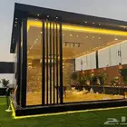 غرف زجاجية وجلسات خارجيه وأحواض زراعيه