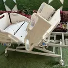 سرير طبي كهربائي