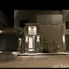 للبيع فله بحي المونسية 375م درج صاله مع شقتين