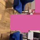 كنبة   كرسي مفرد مخمل شبه جديد من هوم سنتر