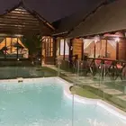 شاليه الكوخ بالرمال