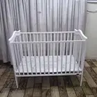 سرير اطفال مستعمل للبيع