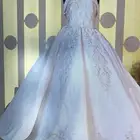 فستان زفاف للبيع