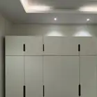 دولاب ملابس جديد وسريرين
