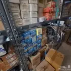 مستودع قطع غيار للبيع
