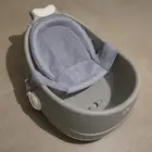 للبيع مجموعه لطفل رضيع مروش و سرير وفراش وجلاسه هزاز