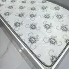 سرير جديد نظيف مع المرتبه ب 200