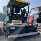 طاقم فرادة أسفلت حديثة