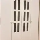 دولاب مع تسريحة مع طاولة سرير مستعمل. السوم على الخاص