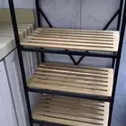 طاولة تليفزيون جديدة وسلة ارفف خشب ماليزي وقواعد حديد