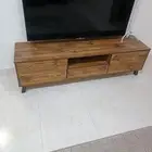 طاولة تلفزيون طاولة كبيرة و4صغار
