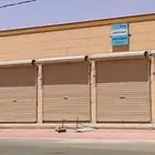 للبيع ارض تجاريه فيها عشر محلات في البدائع