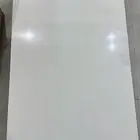 طاولة جانبية
