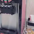 ماكينة ايسكريم