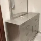 كنب وسرير وتسريحه للبيع