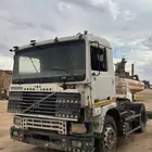 للبيع فولفو سقس موديل 90 تشليح ( مسقط)