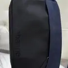 شنطة رجاليه ماركة كارولينا هيريرا اصليه