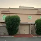 عمارة للبيع فيلا و3 شقق حي البساتين