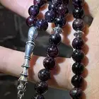 سبحة من حجر الجارنيت
