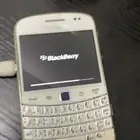 بلاك بيري 9900 ابيض وتورش9800اسود