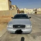 فورد فكتوريا 1998