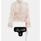 ملابس أنيقة وجديدة