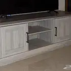 طاولة تلفزيون وسجاد