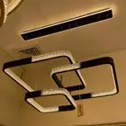 ثريات وانارة